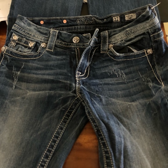 Women’s Miss Me jeans - Picture 3 of 3